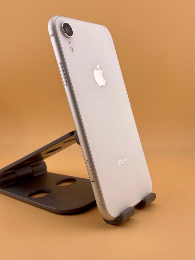 iPhone XR 64GB SIMフリー ホワイト　バッテリー100%