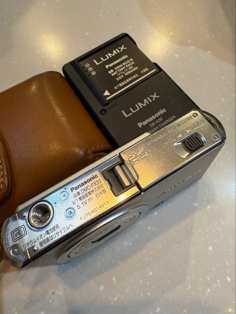 Panasonic DMC-FX33 コンパクトデジタルカメラ