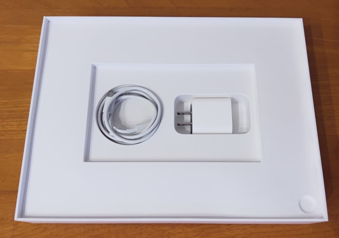 iPad Pro 12.9インチ第3世代 256GB＋キーボード＋液晶保護