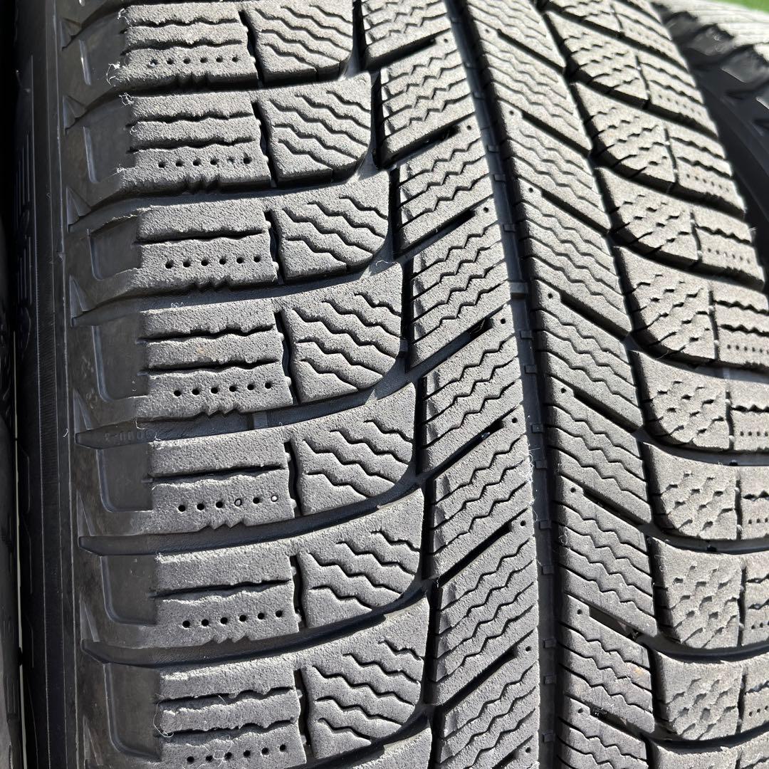 ボルボXC90 235/60/18スタッドレスタイヤホイールセット