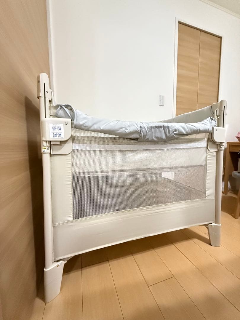 アップリカ ココネルエアー AB ベビーベッド ホワイトグレー WH汚れなし
