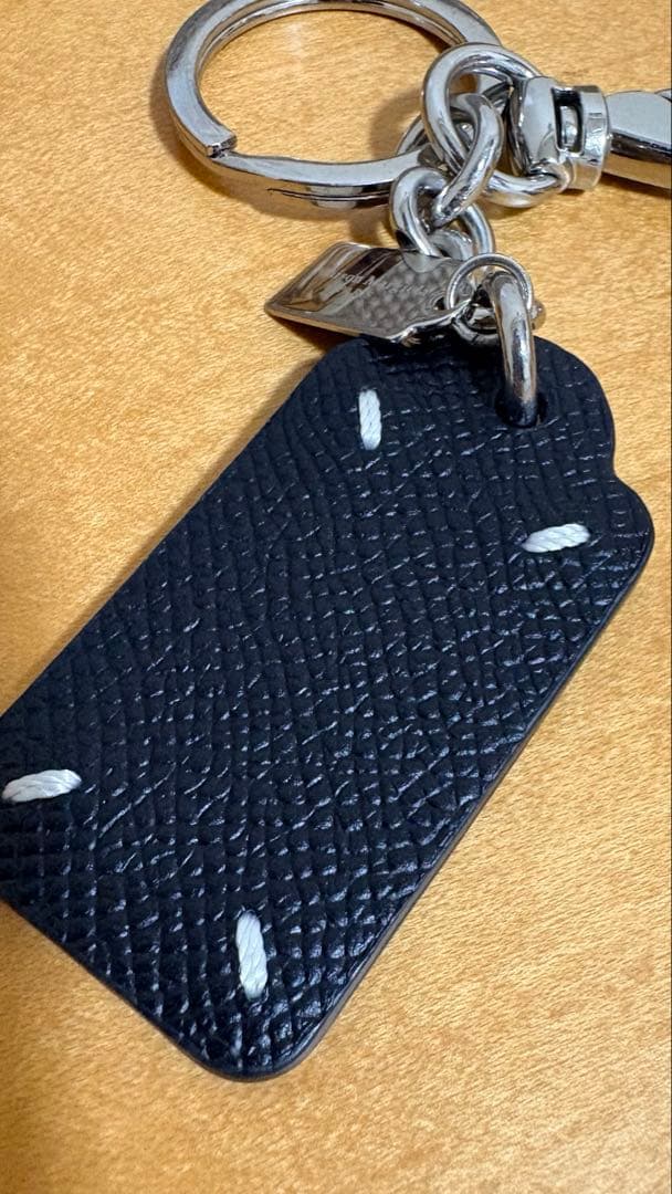 Maison Margiela ⭐︎レザー タグ型 キーホルダー