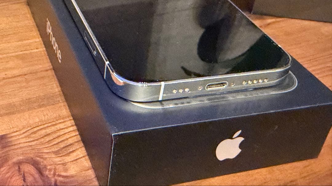 Apple iPhone 12 Pro シルバー 本体 512GB SIMフリー