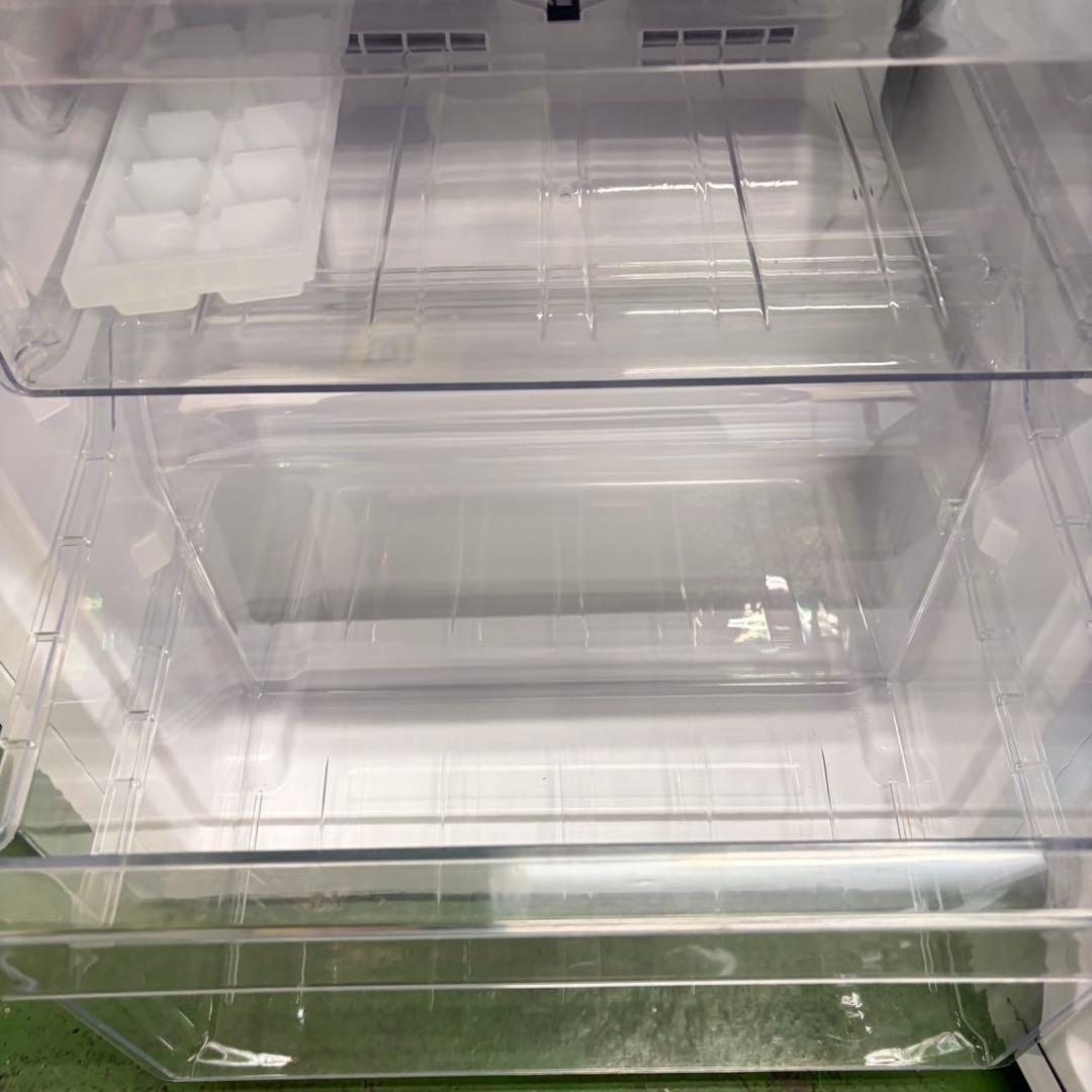 637 ホワイトカラー冷蔵庫 100L強　小型　一人暮らし　2ドア　関東配送無料