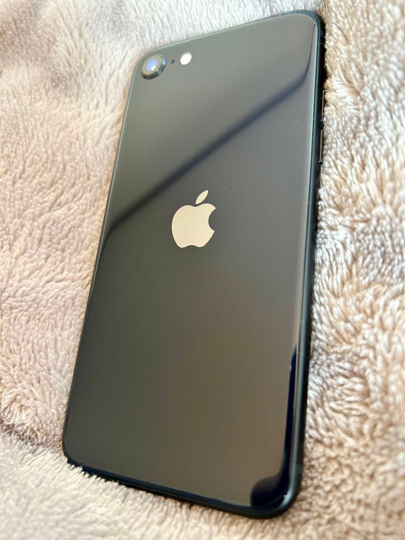 iPhone SE 第3世代 (SE3) ブラック 64GB SIMフリー 本体