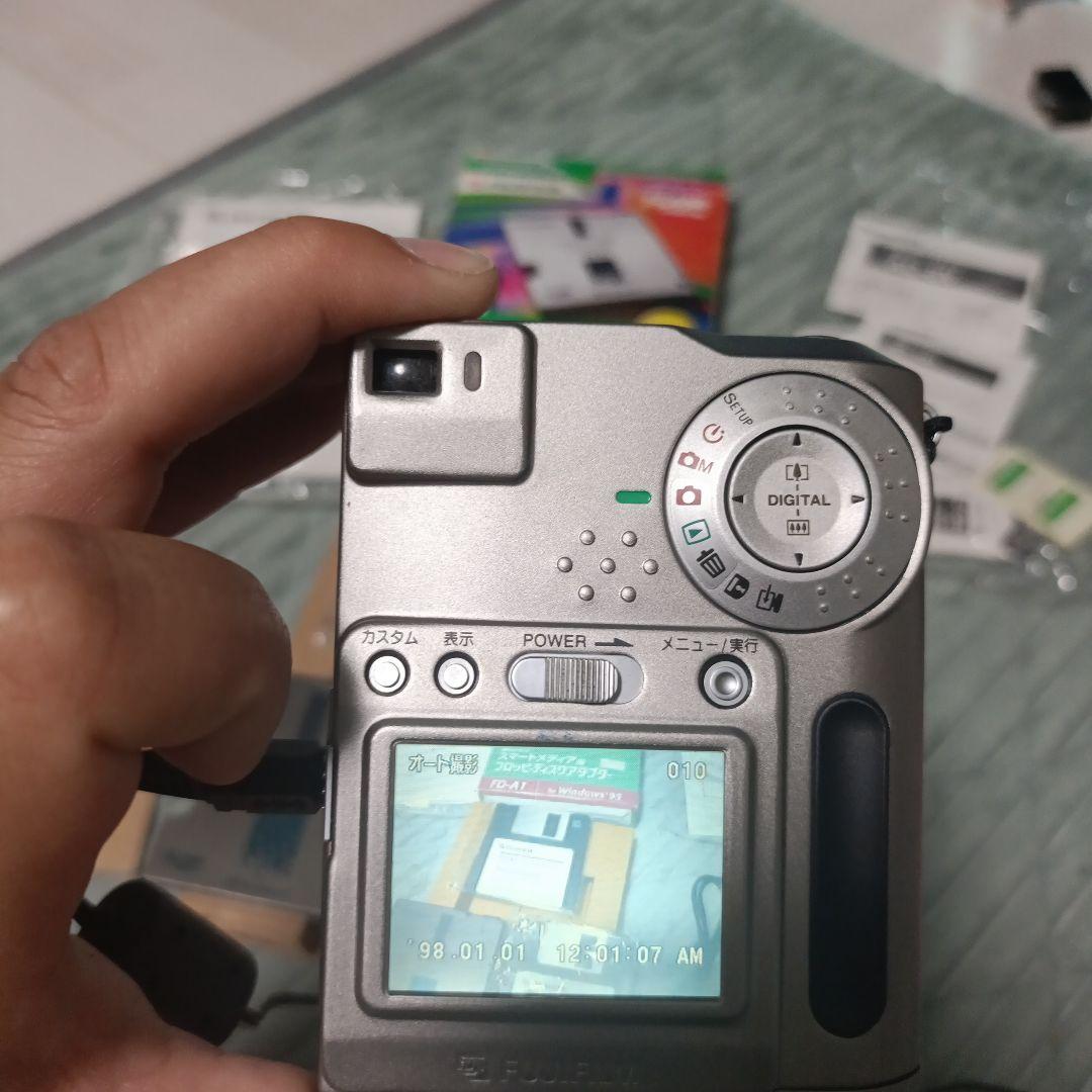 希少 Fujifilm FinePix 700 デジタルカメラ
