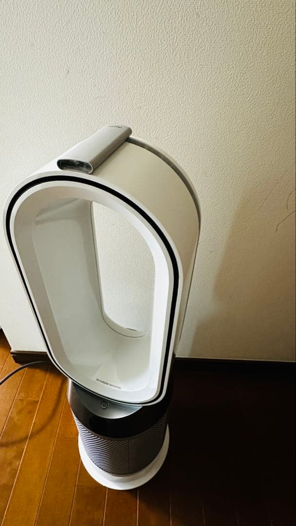 88 Dyson Pure Hot+Cool HP04