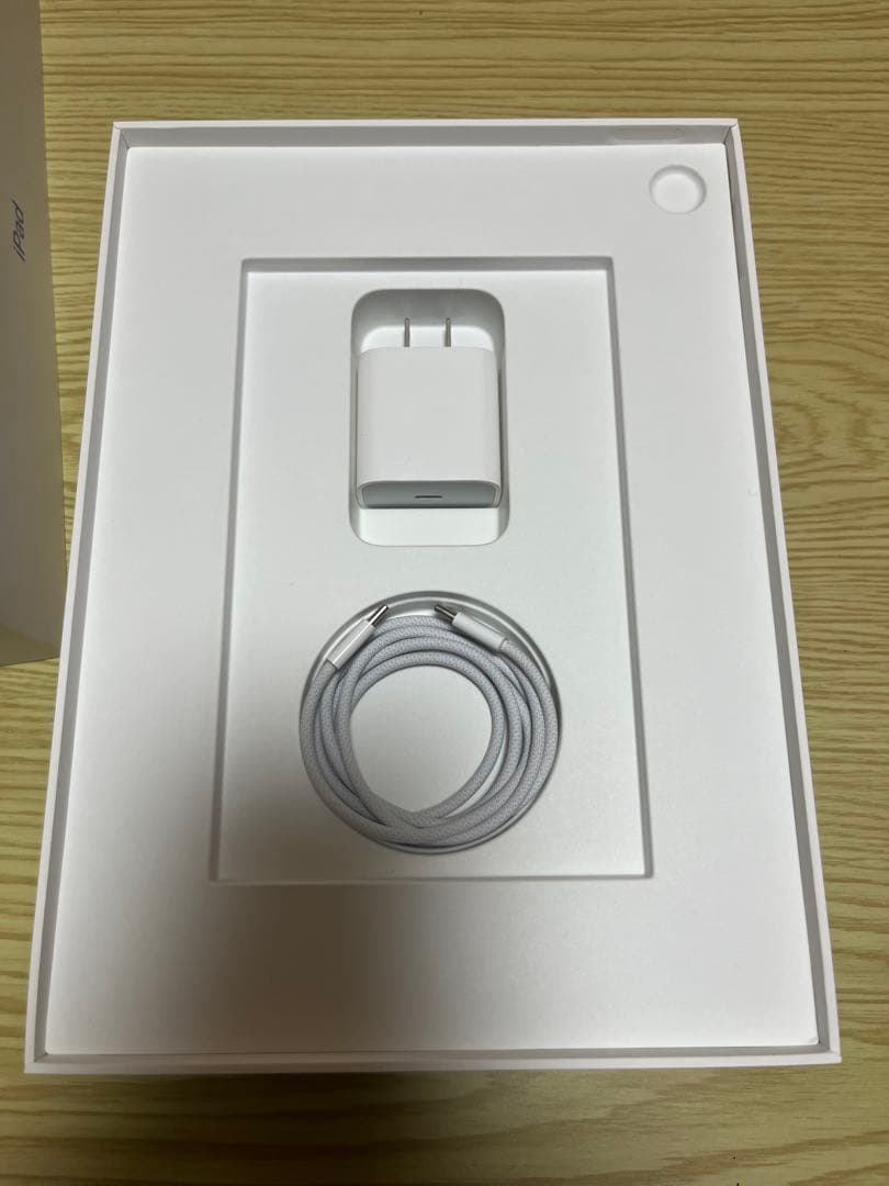 【付属品完備】iPad （A16）128GB iPadケース付き