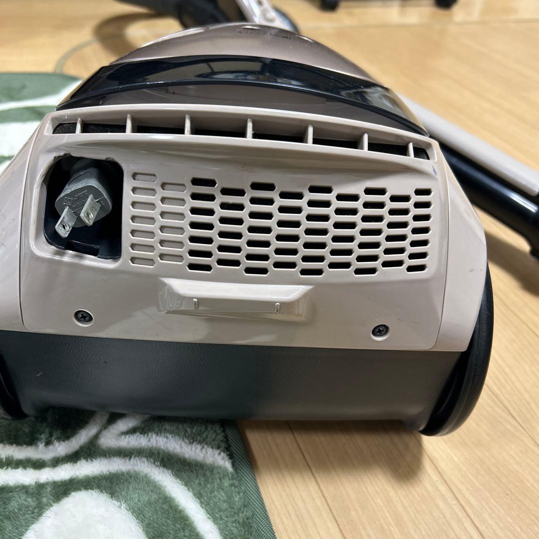 HITACHIキャニスター掃除機 2019年製 パックフィルター17枚付き