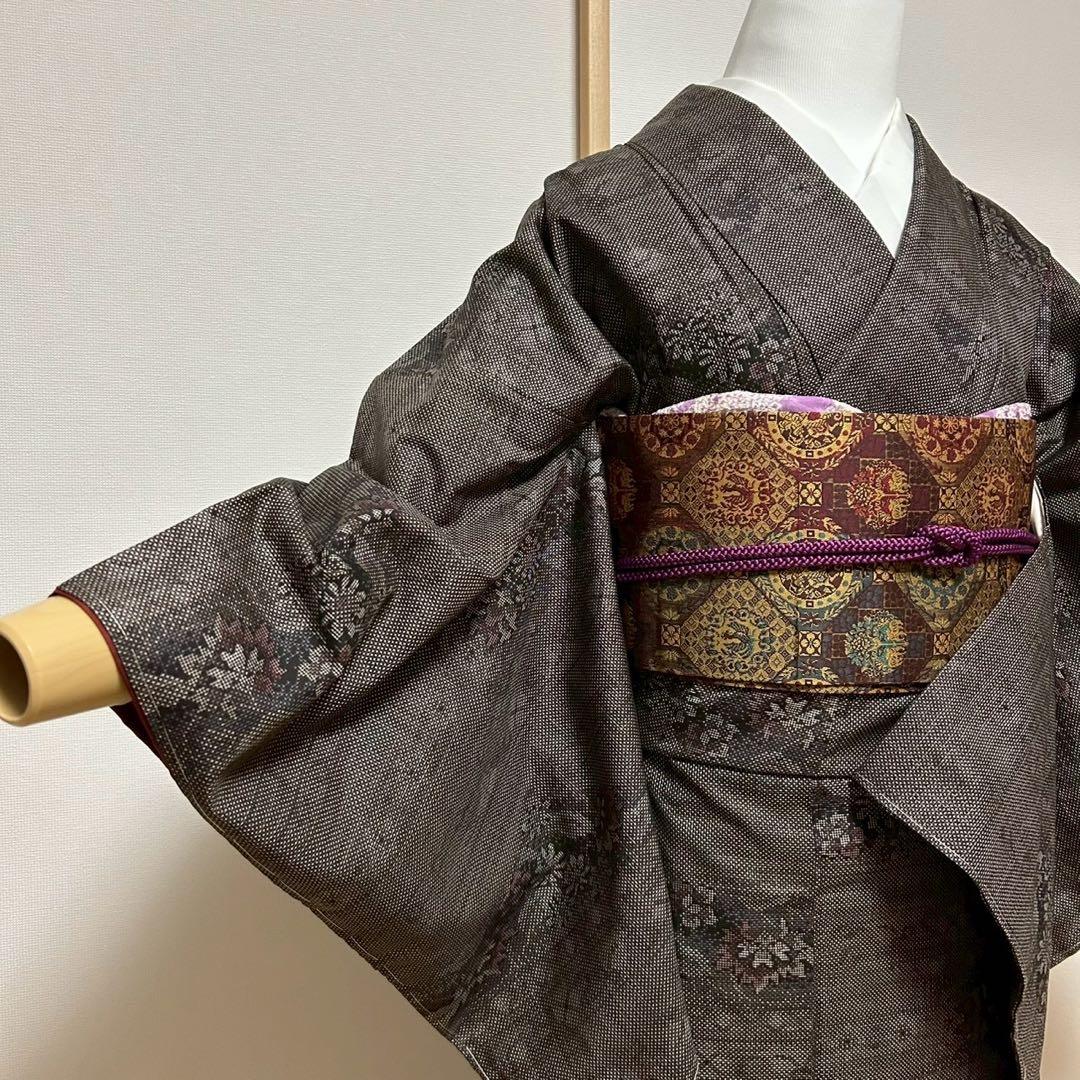 u*8様 モ40 新品　美品　袷　正絹　大島紬　フルセット 証紙付き