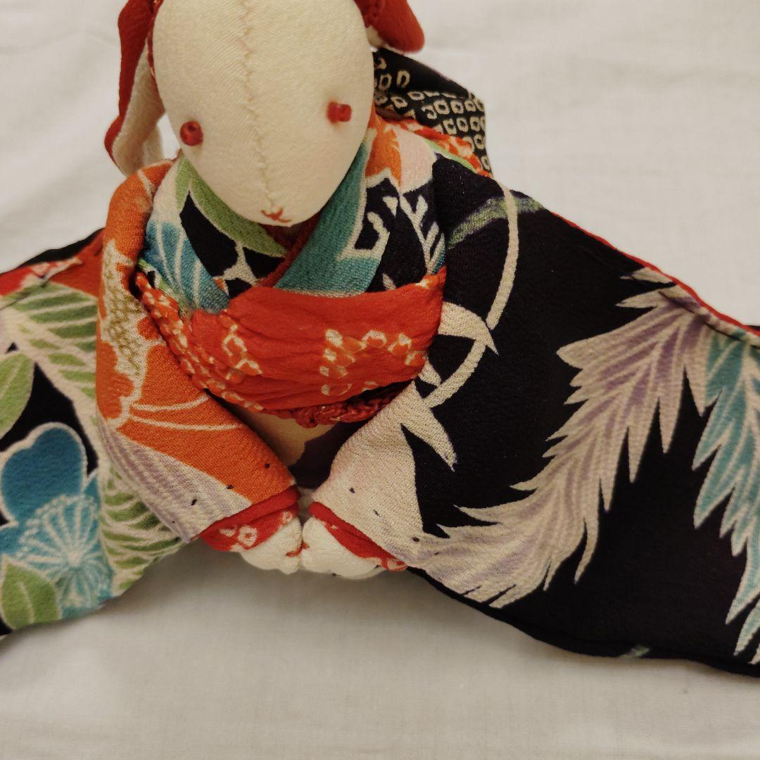 うさぎ　着物きているうさぎ置物