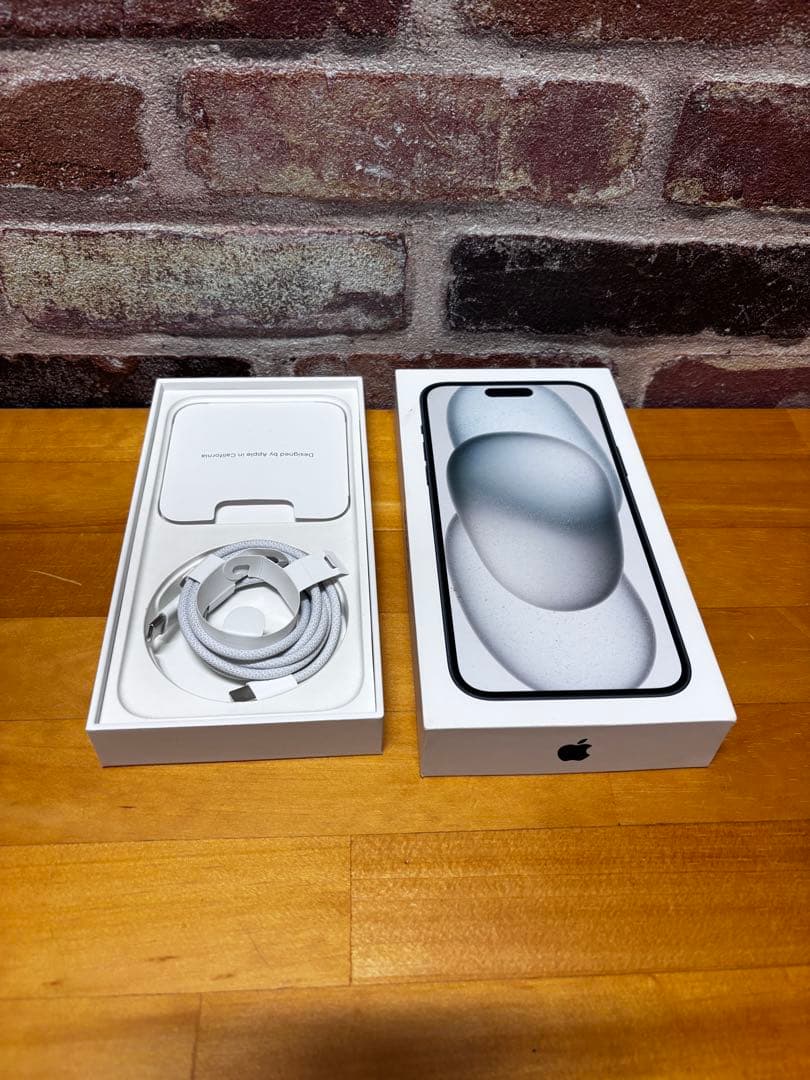 iPhone15 Plus 512GB ブラック　バッテリー99% 美品