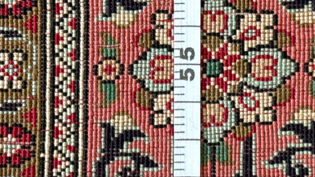 ペルシャ絨毯　クムシルク　80cm×120cm