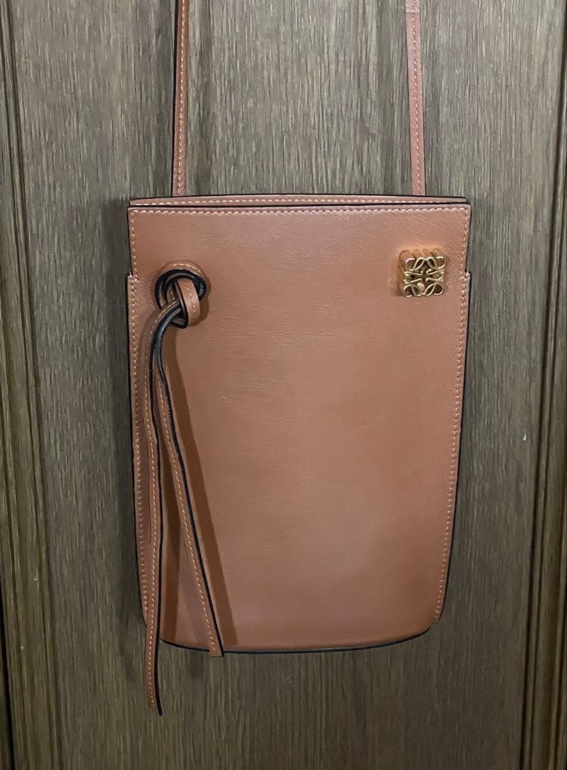 ロエベ LOEWE ダイスポケット　タン