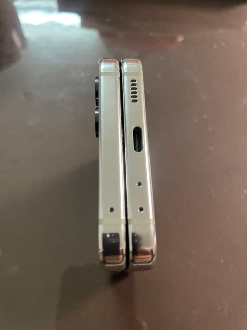 Galaxy Z Flip 5 256GB SCG23 ジャンク