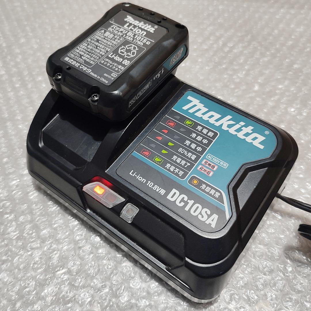 【美品】Makita CL108FD 充電式クリーナー 掃除機 マキタ