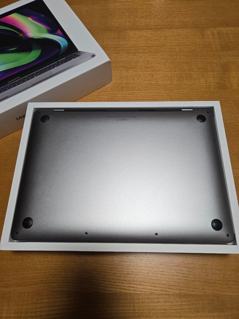 MacBook Pro 13インチ M1 2020/16GB/1TB/おまけ付き