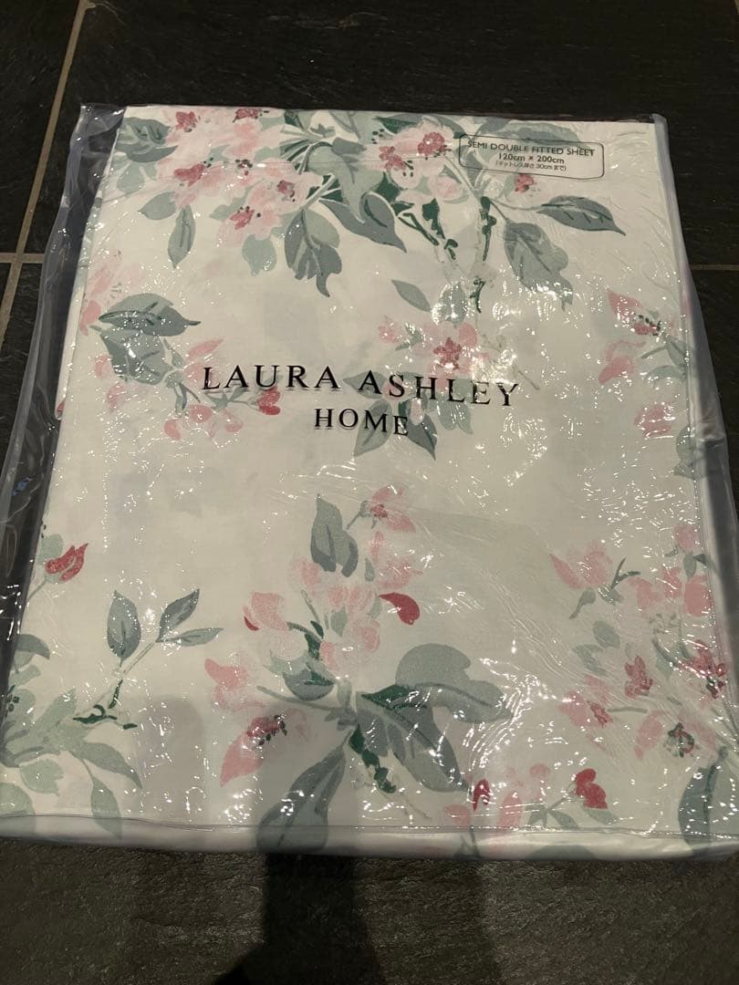 ローラアシュレイ　ボックスシーツ　セミダブル　新品