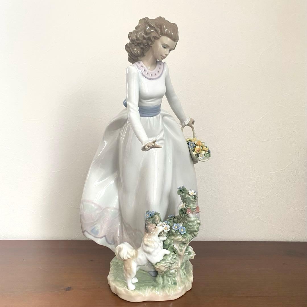 LLADRO リヤドロ 『 女性と犬 』 置物 高さ37㎝ ‼︎