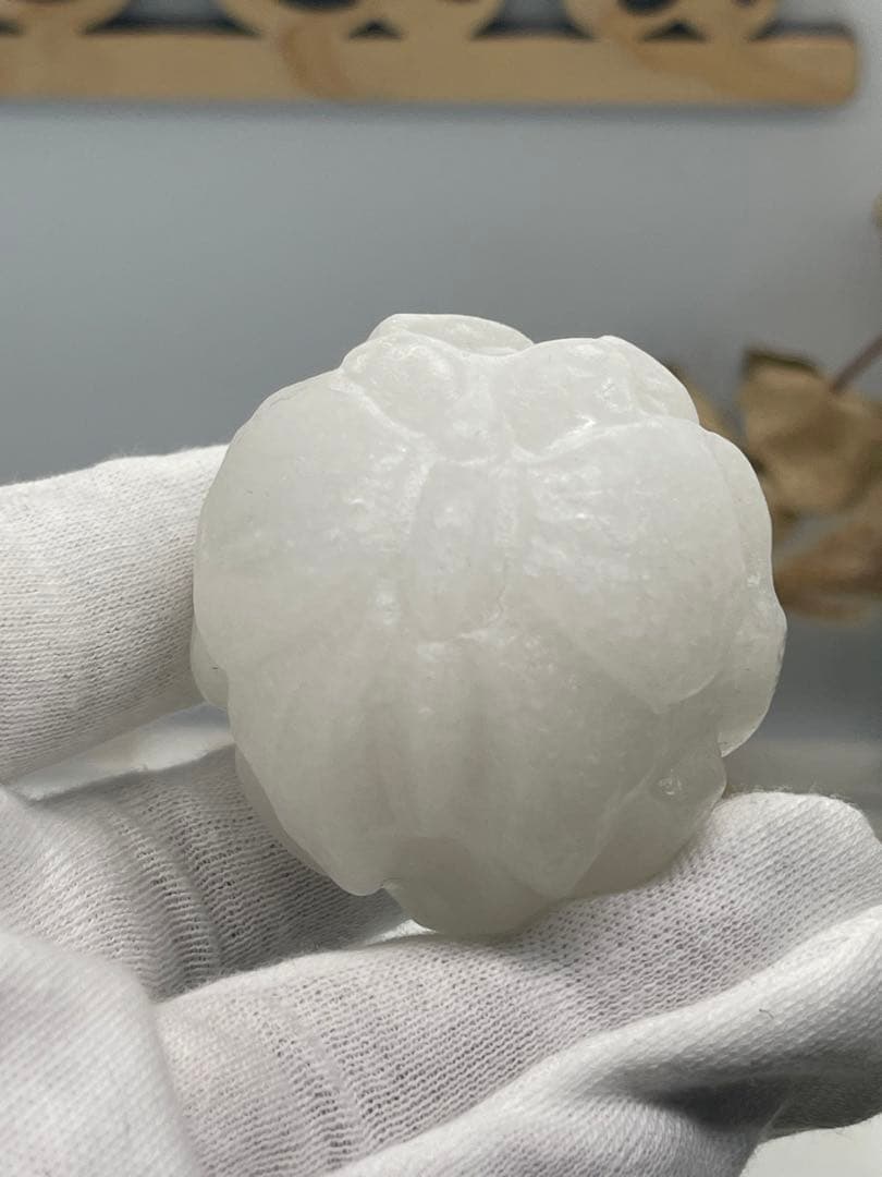 ポンポン様9【1859】九尾裏蝶々彫りスフィア アラバスター