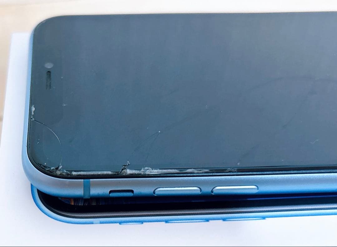 傷有り⚠︎送料込み◎匿名配送◎ iPhone XR 256GB ブルー 付属品あり