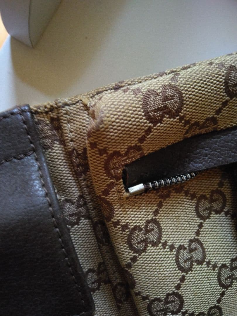 Gucci GGパターン ボディバッグ