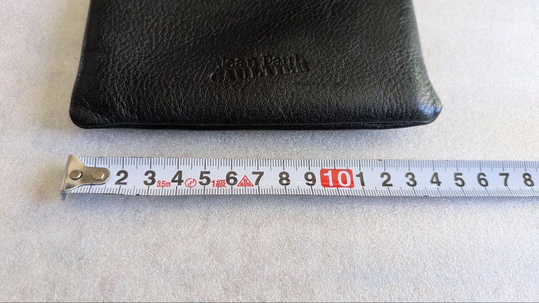 ゴルチエ　レザーサコッシュ　黒バッグ