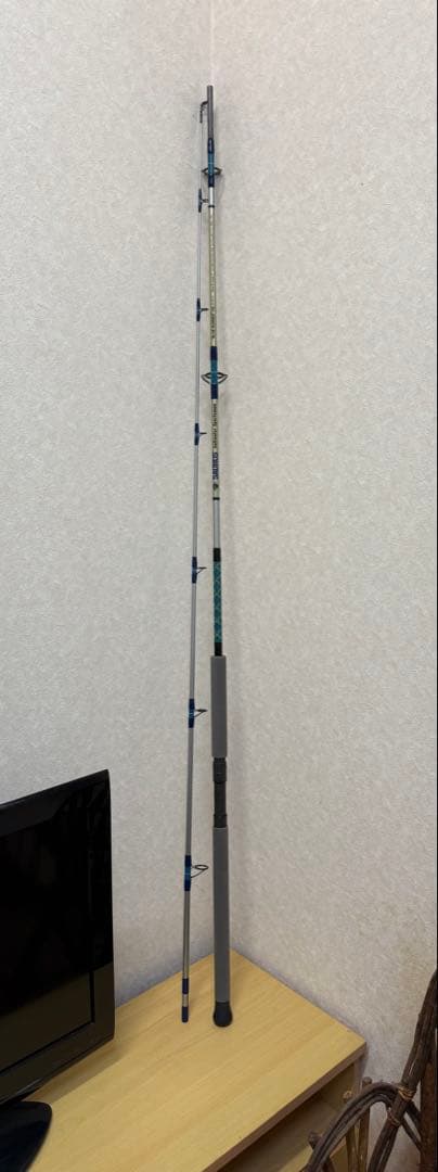 ロッド SAURUS SaltwaterSportsman BLUE RUNNER110