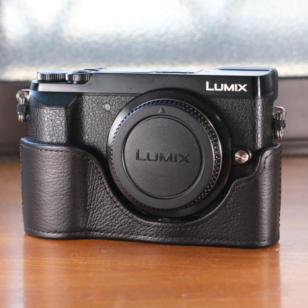 h*i様 Lumix 　DMC-GX7MK2　黒　純正グリップも！