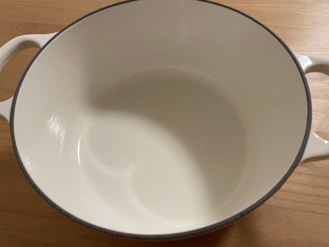 ル・クルーゼ　シグニチャーココットロンド　ホワイト22㎝