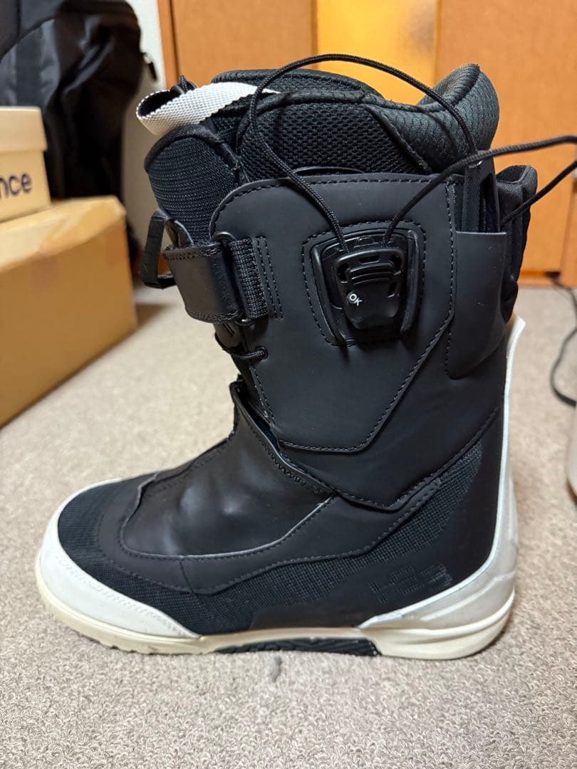 スノーボード DEELUXE AERIS KB