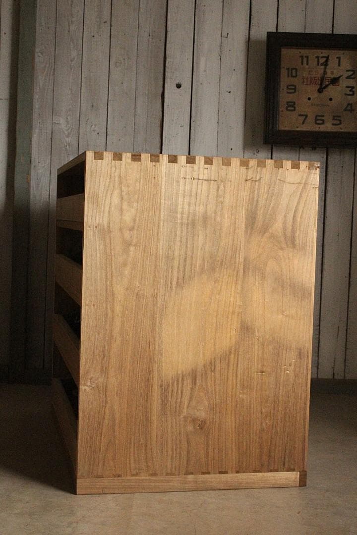 古い木製の引き出し4段　食器棚　キャビネット　古家具　古民家