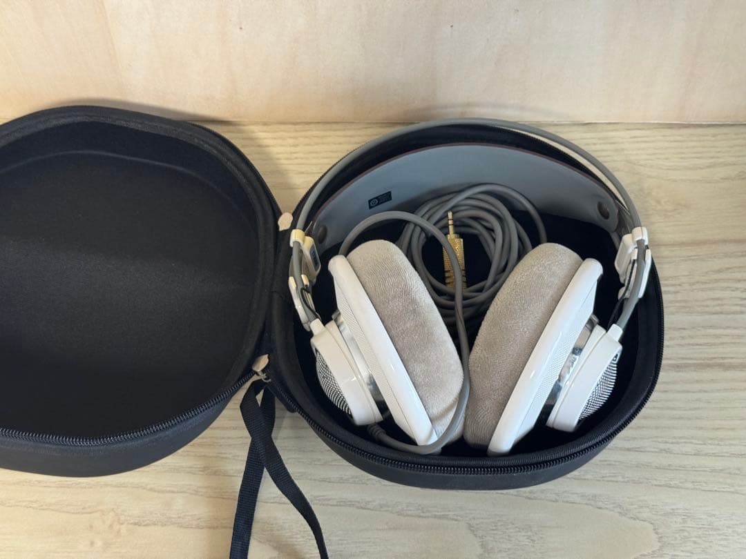 AKG K701 ヘッドホン