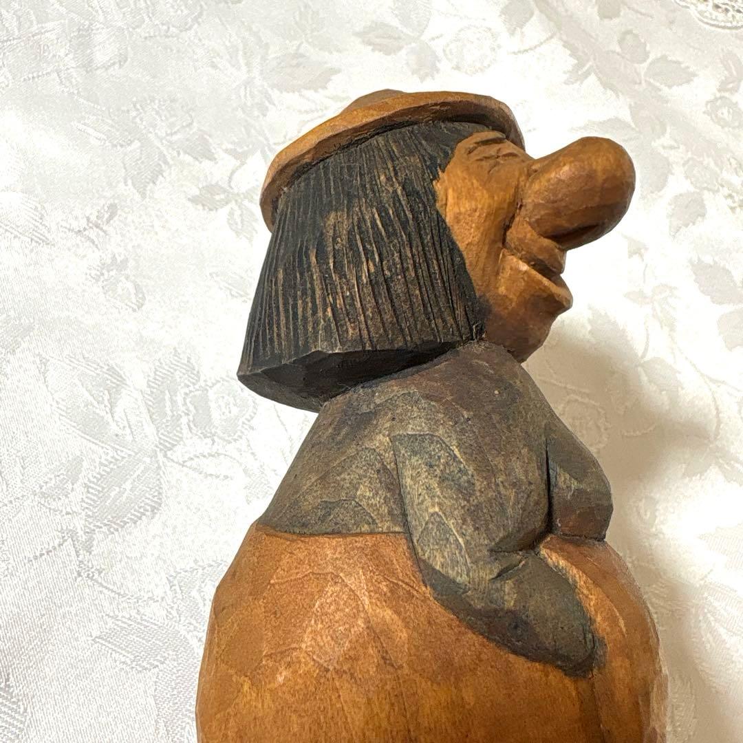 スウェーデン　手彫り　木彫置物　 人形　ヨーロッパ　木彫　工芸品美術品ビンテージ