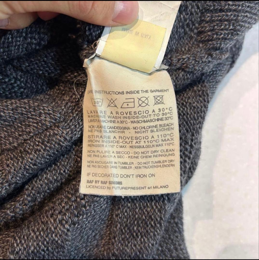 トップス 00s RAF by RAF SIMONS V-neck 3D sweater