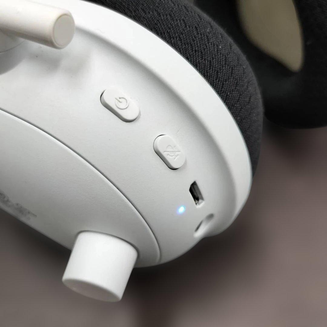 ◇Razer BLACKSHARK V2 PRO