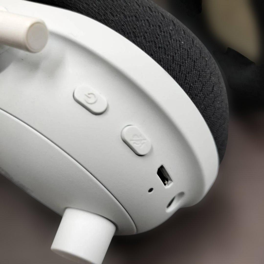 ◇Razer BLACKSHARK V2 PRO