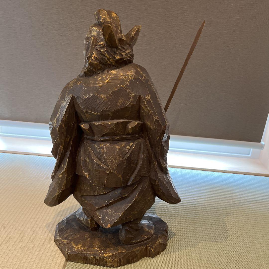 手彫り 置物