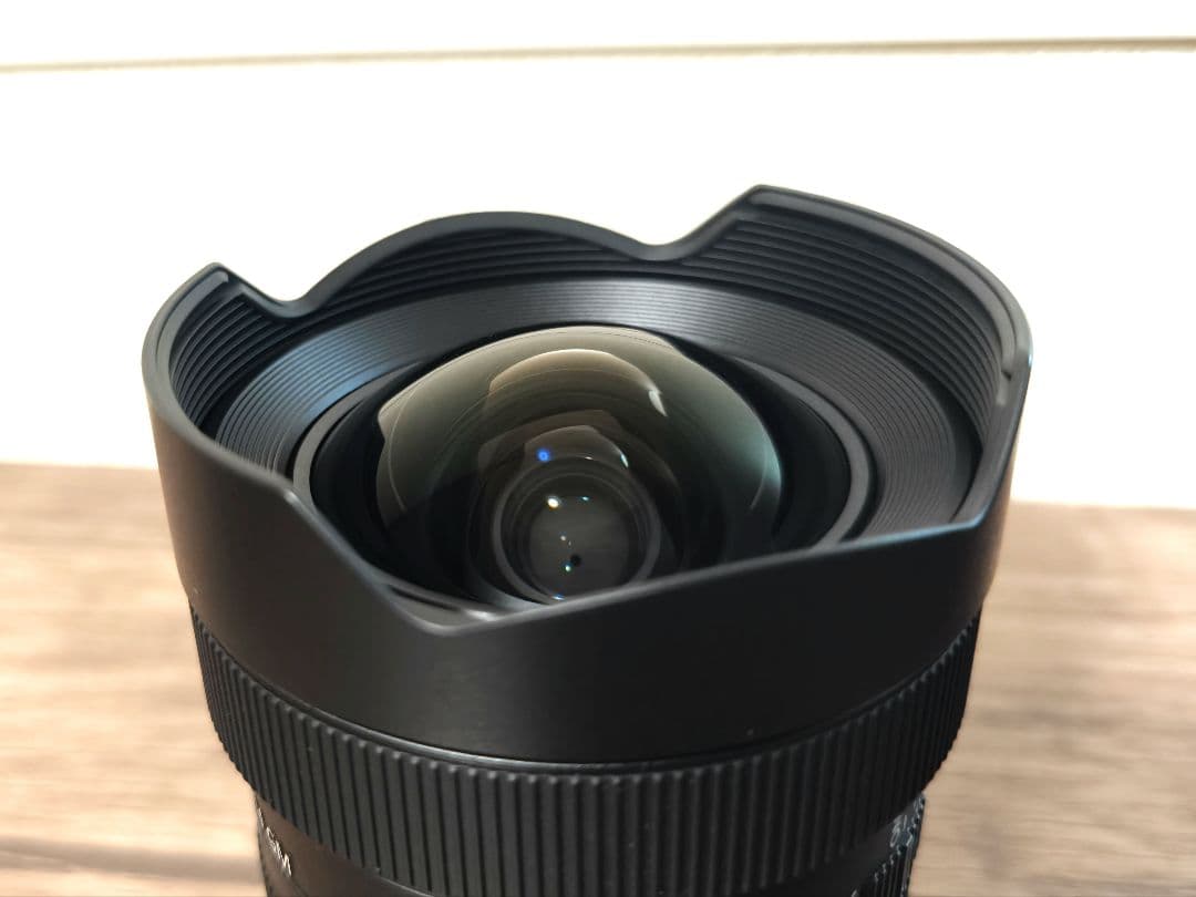 【中古品】SONY FE 14mm F1.8 GM（フード部分に小打痕あり）