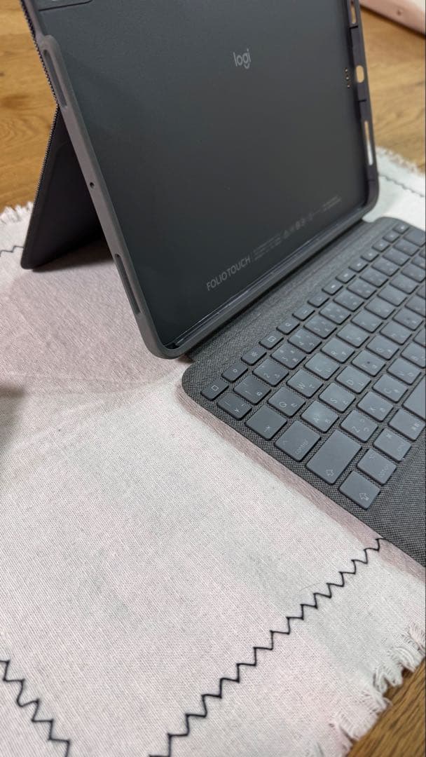 Logicool FOLIO TOUCH iPad Air用ケース