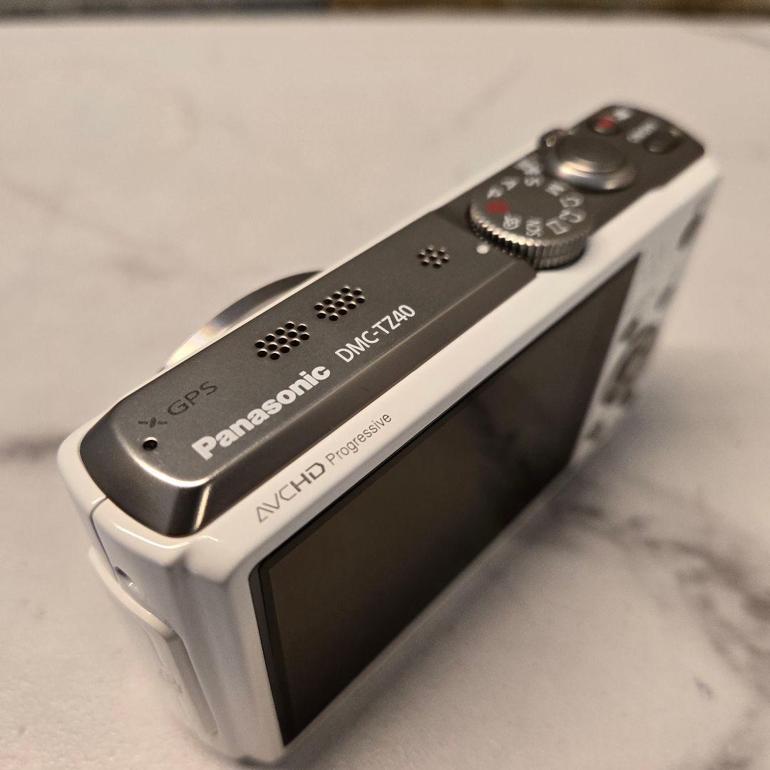 美品　パナソニック LUMIX DMC-TZ40　デジカメ　ルミックス　白
