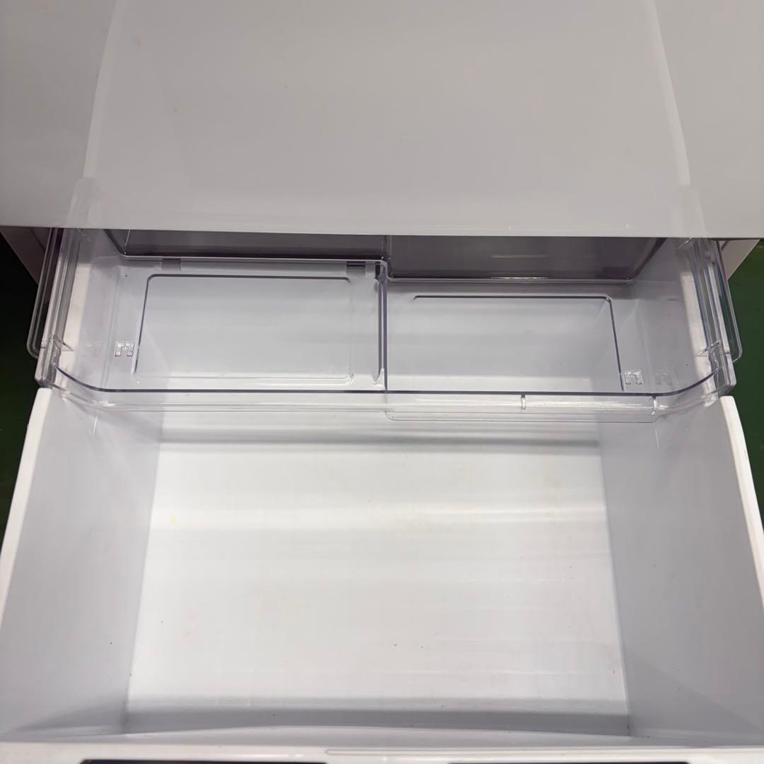 703 日立　中型冷蔵庫　大型　小型　一人暮らし　3ドア　右開き　スリムサイズ