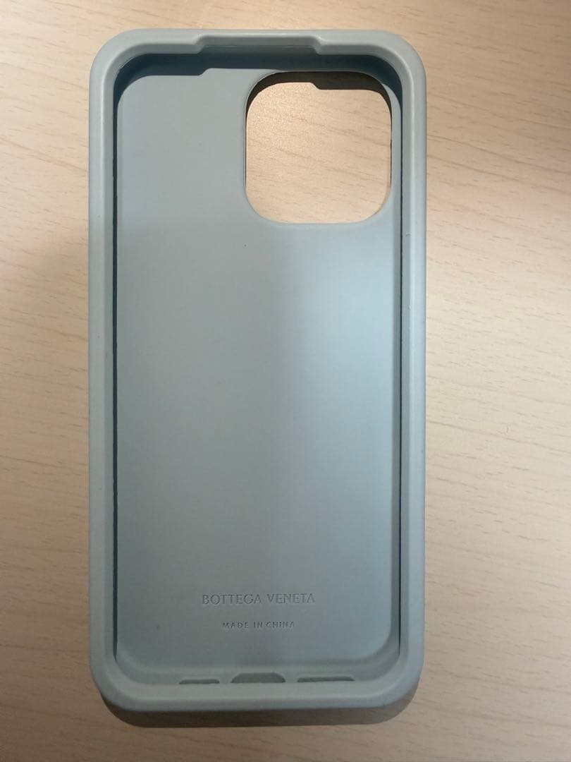 BOTTEGA VENETA iPhone16promaxケース（ライトブルー）