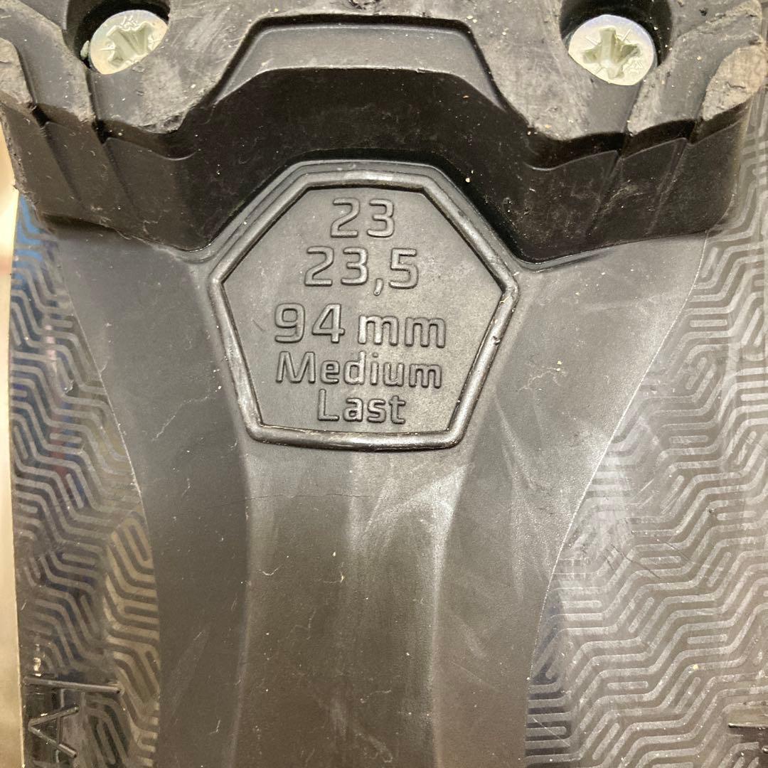 スキーブーツ　atomic 3D silver hawx85PRIME