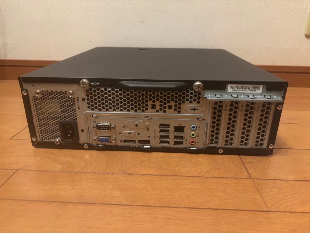 Lenovo ThinkStationP300/4世代i5/8GB /240GB