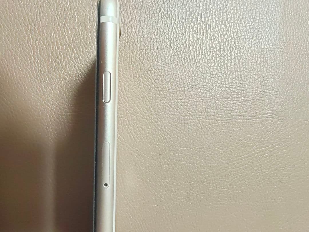 Apple iPhone SE3 128GB シルバー