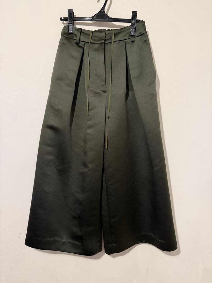 Heveへイヴサテンフレアガウチョパンツolive38