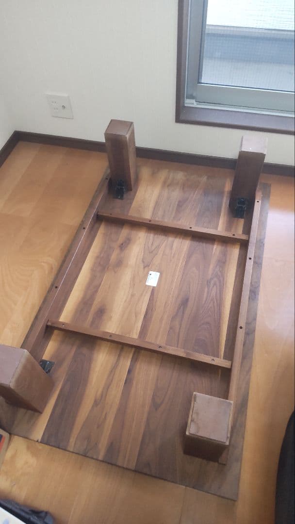 ウォールナットテーブル(尼崎市内引き取り希望)