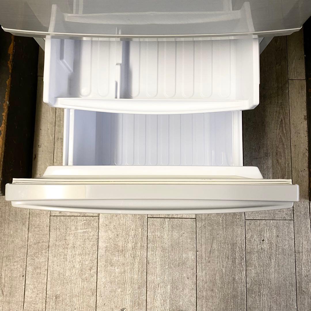 どんな物件でも使いやすいどっちも付け替えドア！冷凍冷蔵庫137L