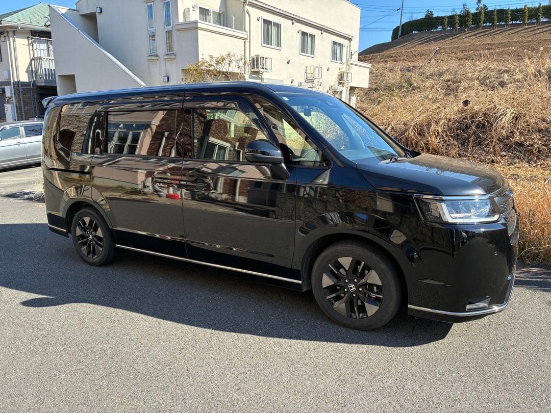 トミーページ 現行ステップワゴンスタッドレス 4本